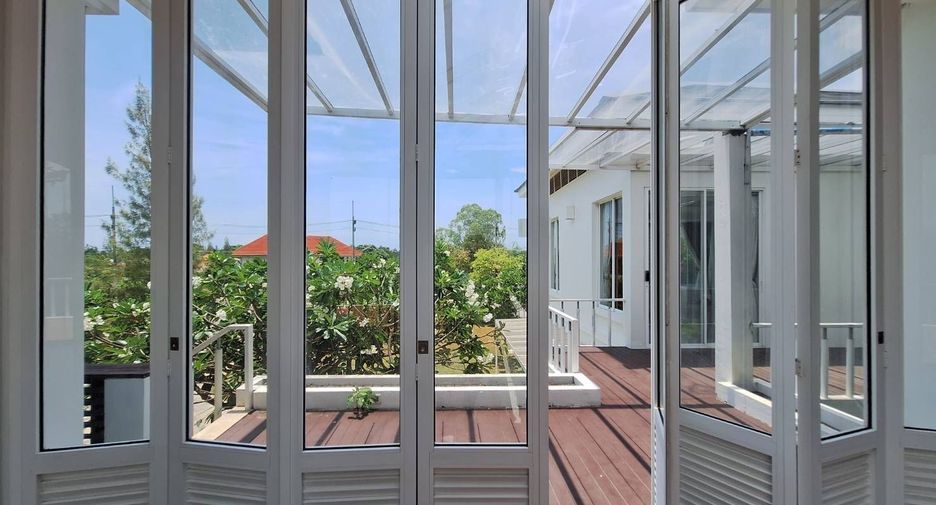 For sale 5 bedrooms house in Cha Am, Phetchaburi