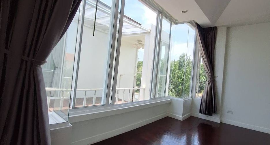 For sale 5 bedrooms house in Cha Am, Phetchaburi