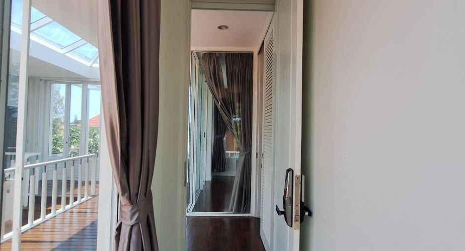 For sale 5 bedrooms house in Cha Am, Phetchaburi
