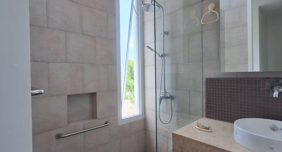 For sale 5 bedrooms house in Cha Am, Phetchaburi