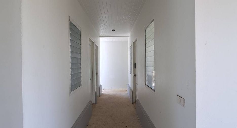 For sale 5 bedrooms house in Cha Am, Phetchaburi