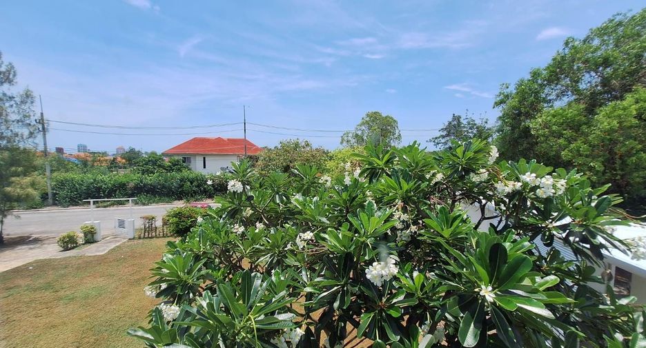 For sale 5 bedrooms house in Cha Am, Phetchaburi