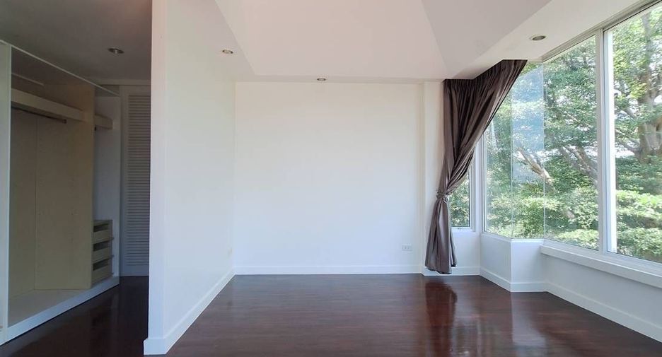 For sale 5 bedrooms house in Cha Am, Phetchaburi