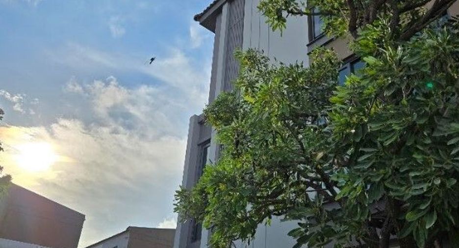 À vendre 4 chambres maison à Phra Pradaeng, Samut Prakan
