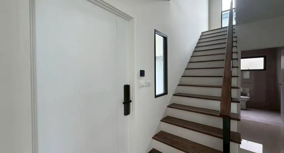 Haus zum Kauf mit 4 Zimmer in Lat Krabang, Bangkok