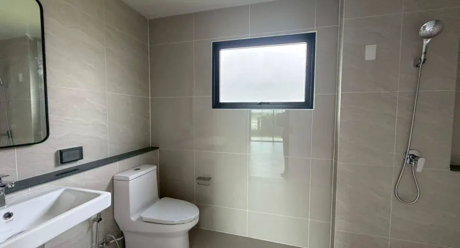 Haus zum Kauf mit 4 Zimmer in Lat Krabang, Bangkok