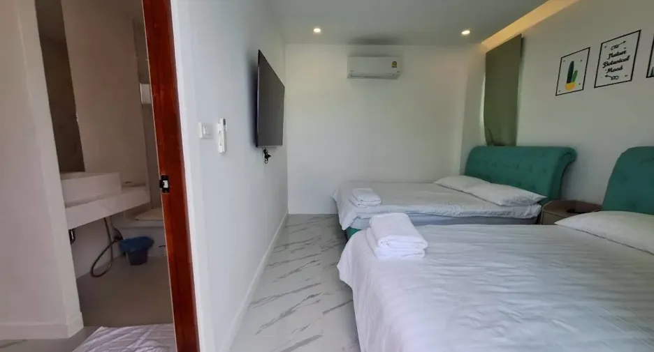 For rent 4 bedrooms villa in Hua Hin, Prachuap Khiri Khan