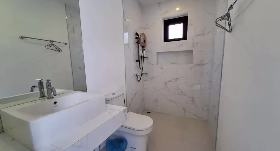 For rent 4 bedrooms villa in Hua Hin, Prachuap Khiri Khan