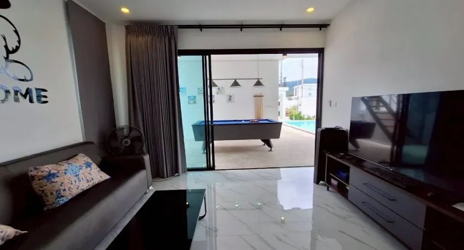 For rent 4 bedrooms villa in Hua Hin, Prachuap Khiri Khan