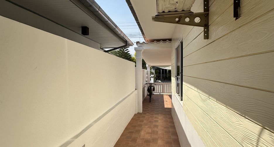 For sale 2 bedrooms house in Cha Am, Phetchaburi