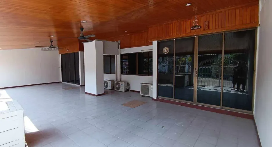 For sale and for rent 2 bedrooms townhouse in Hua Hin, Prachuap Khiri Khan