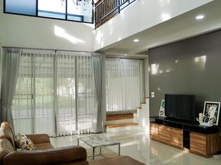 À vendre et à louer 3 chambres maison de ville à Mueang Chiang Mai, Chiang Mai