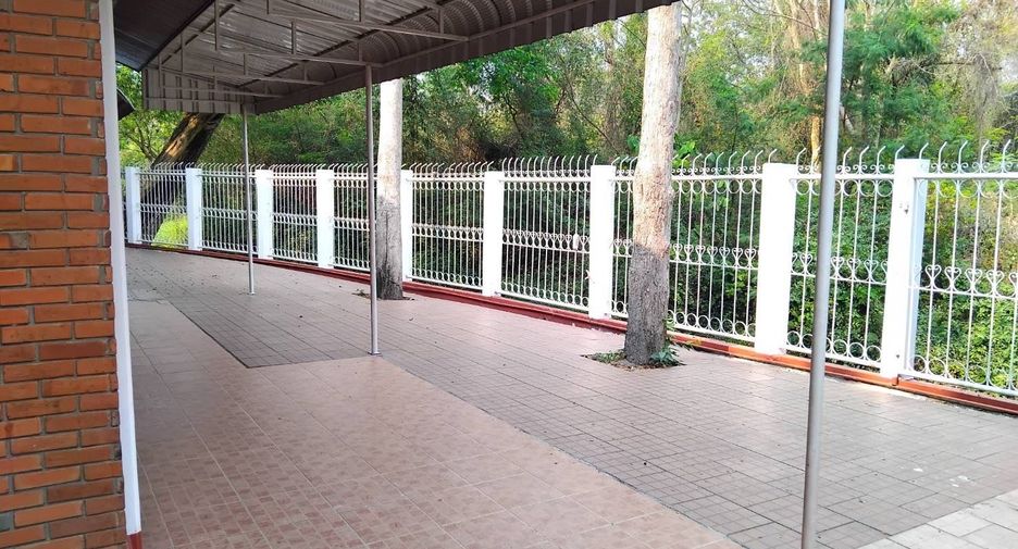 For sale 4 bedrooms house in Mueang Chiang Mai, Chiang Mai