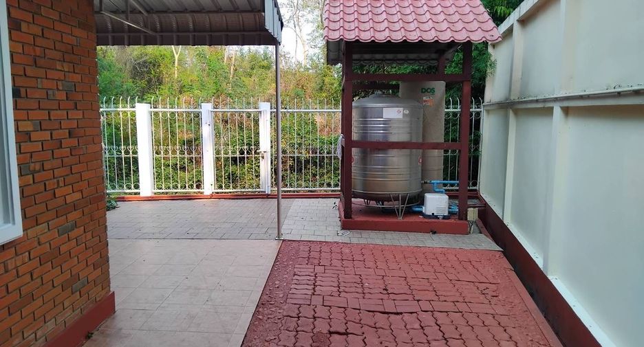 For sale 4 bedrooms house in Mueang Chiang Mai, Chiang Mai