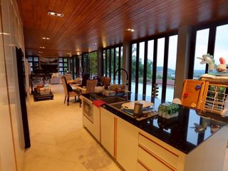 For sale 5 bedrooms house in Sattahip, Pattaya