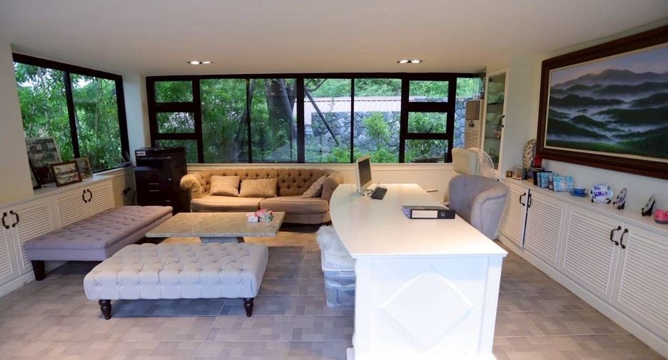 Casa en venta de 5 habitaciones en Sattahip, Chonburi