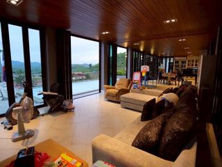 For sale 5 bedrooms house in Sattahip, Pattaya