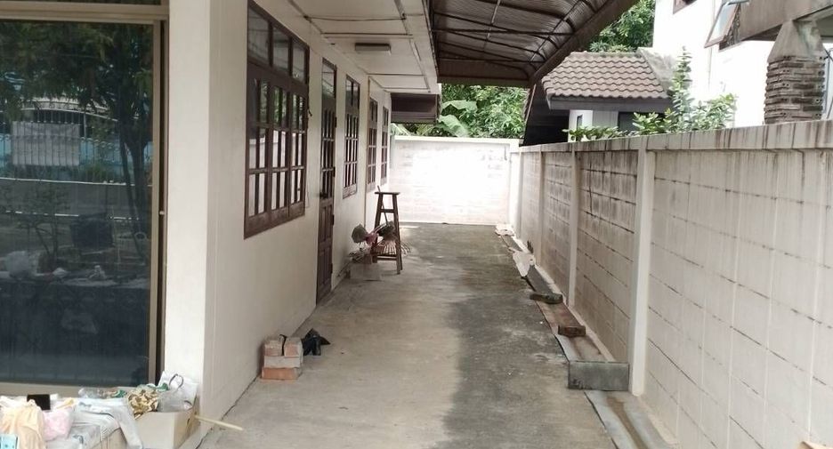 出售 4 卧室 独立屋 在 Don Mueang, 曼谷