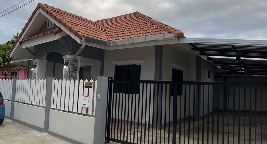 For sale 3 bedrooms house in Saraphi, Chiang Mai
