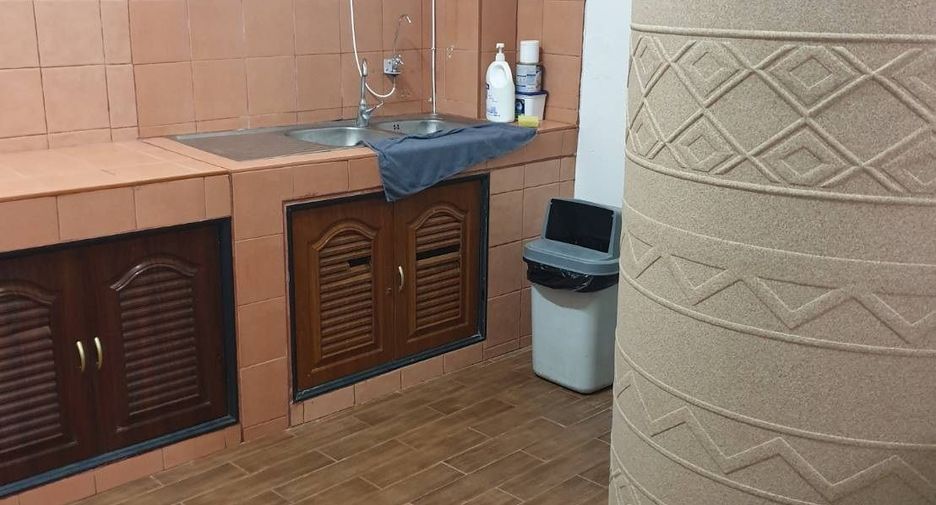 Casa adosada en venta de 4 habitaciones en Mueang Chiang Mai, Chiang Mai