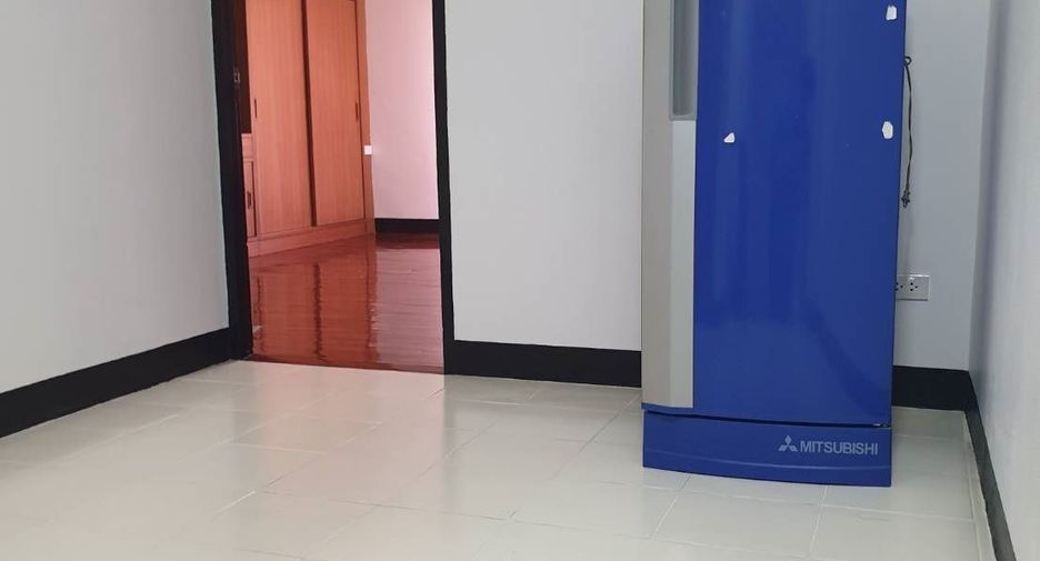 Casa adosada en venta de 4 habitaciones en Mueang Chiang Mai, Chiang Mai
