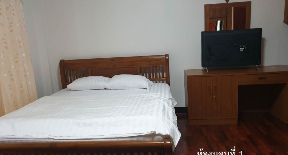 Casa adosada en venta de 4 habitaciones en Mueang Chiang Mai, Chiang Mai