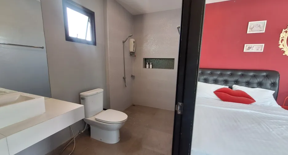 For rent 3 bedrooms villa in Hua Hin, Prachuap Khiri Khan
