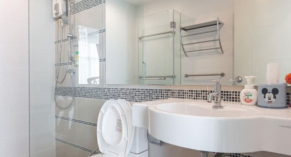 For sale 1 bed condo in Sathon, Bangkok