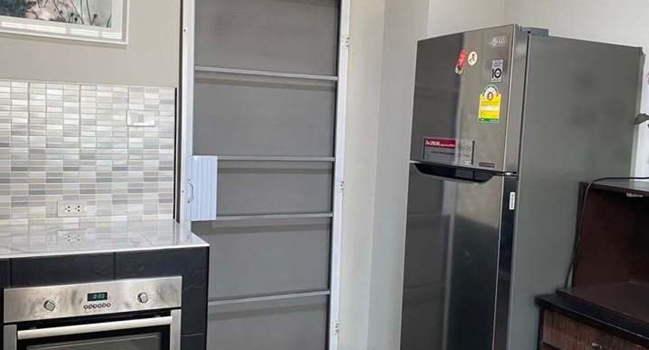 For rent 3 ベッドルーム house in Saraphi, Chiang Mai