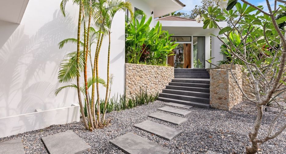 For rent 4 ベッドルーム villa in Ko Samui, Surat Thani