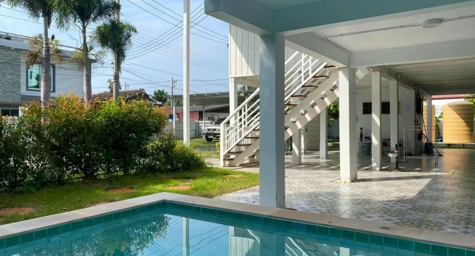À louer 6 chambres villa à Hua Hin, Prachuap Khiri Khan