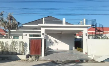 For sale 3 bedrooms villa in Hua Hin, Prachuap Khiri Khan