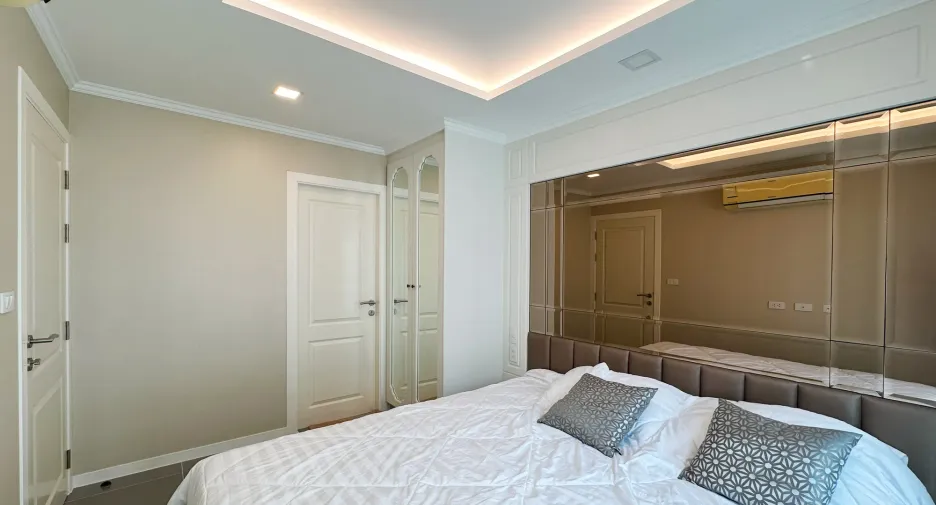 For sale 1 bed condo in Bang Lamung, Chonburi