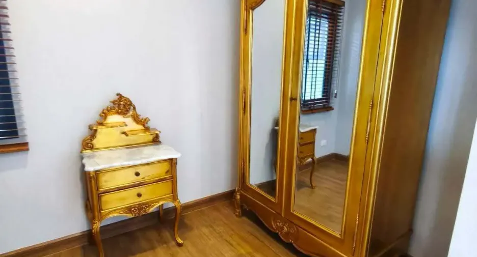 Casa en venta y en alquiler de 4 habitaciones en Saphan Sung, Bangkok