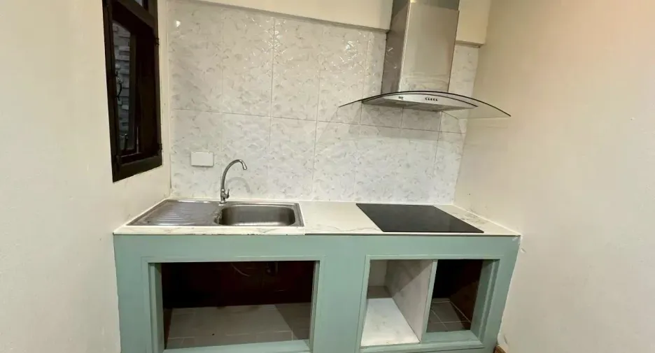 For rent 2 bedrooms townhouse in Mueang Chiang Mai, Chiang Mai