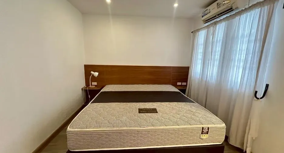 For rent 2 bedrooms townhouse in Mueang Chiang Mai, Chiang Mai