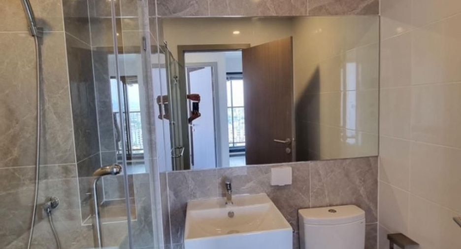 For sale 2 bedrooms condo in Bang Kapi, Bangkok