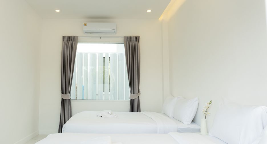 For rent 4 bedrooms villa in Hua Hin, Prachuap Khiri Khan