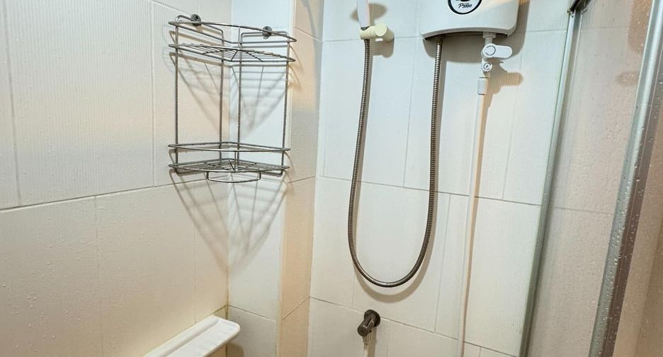 For rent 1 bed condo in Bang Kapi, Bangkok