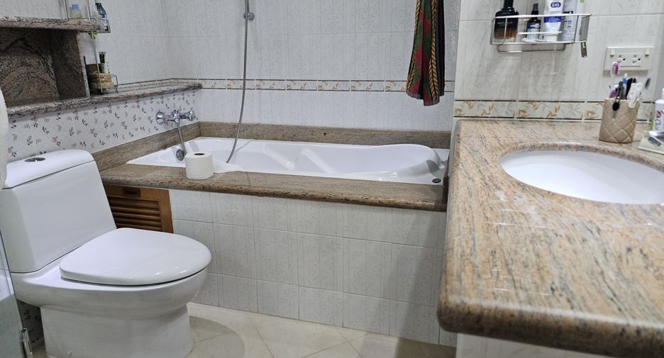 Продажа 3 спальни кондо в Банг Ламунг, Чонбури