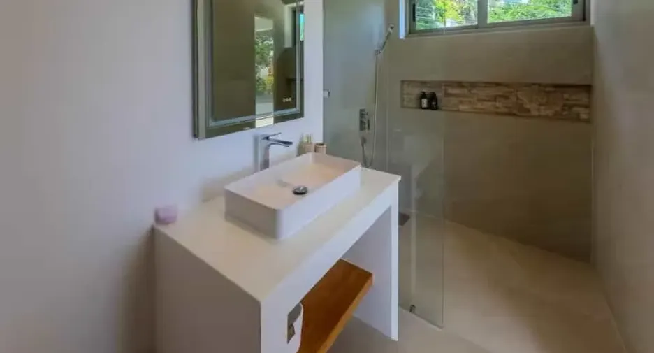À vendre 3 chambres villa à Ko Samui, Surat Thani