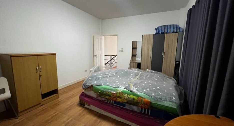 Casa en venta de 4 habitaciones en San Sai, Chiang Mai