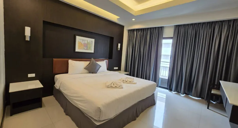 For sale 23 bedrooms hotel in Hua Hin, Prachuap Khiri Khan
