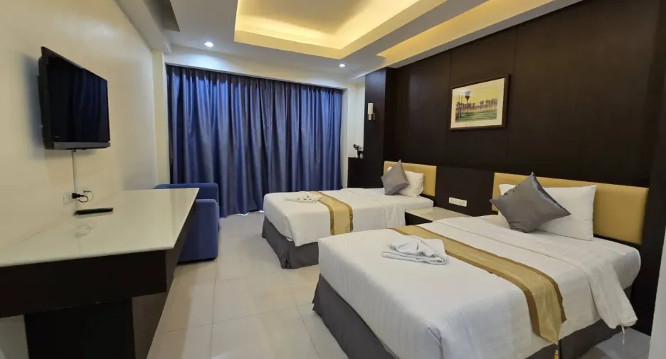 For sale 23 bedrooms hotel in Hua Hin, Prachuap Khiri Khan