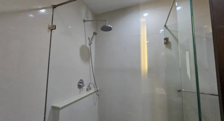 For sale 23 bedrooms hotel in Hua Hin, Prachuap Khiri Khan