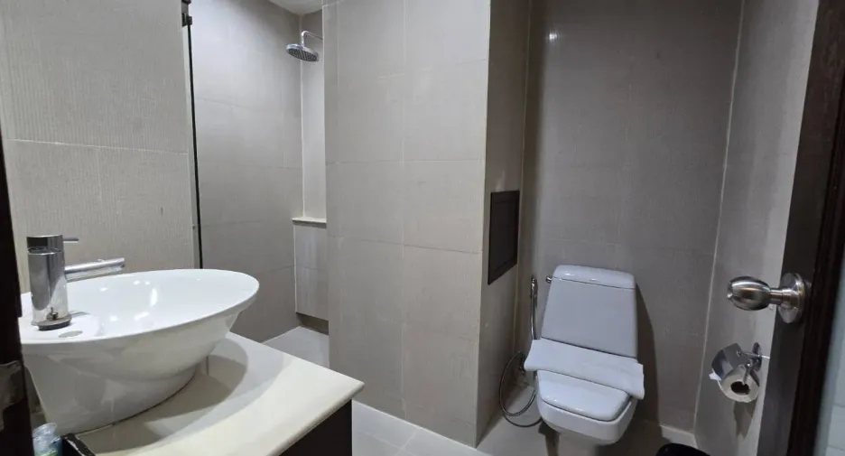 For sale 23 bedrooms hotel in Hua Hin, Prachuap Khiri Khan