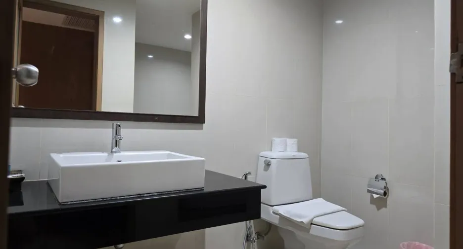 For sale 23 bedrooms hotel in Hua Hin, Prachuap Khiri Khan