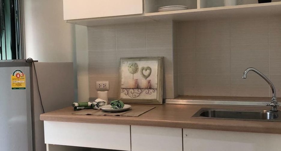 For sale 1 bed condo in Mueang Samut Prakan, Samut Prakan