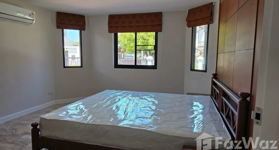 For sale and for rent 5 bedrooms villa in Mueang Chiang Mai, Chiang Mai
