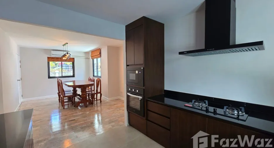 For sale and for rent 5 bedrooms villa in Mueang Chiang Mai, Chiang Mai